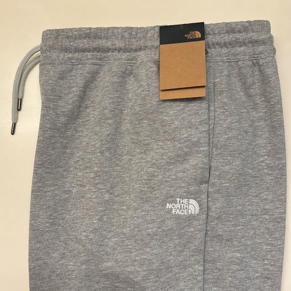 The North Face Women’s Joggers Pants - Picture 4 of 5